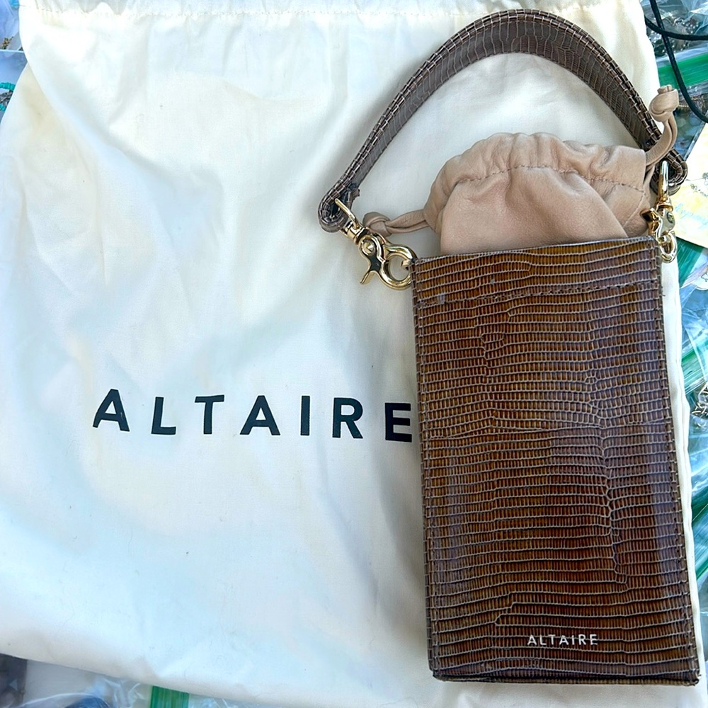 Altaire phone box brown color